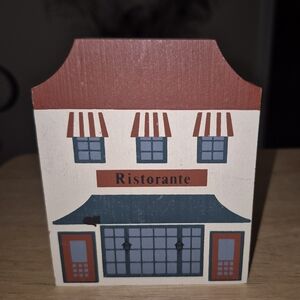 The Cat's Meow  Wooden Shelf Sitter  1985  Ristorante